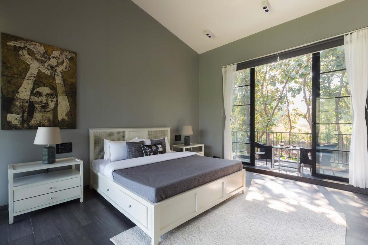 Stayvista At The Charcoal Villa Luxury Collection Alībāg Extérieur photo
