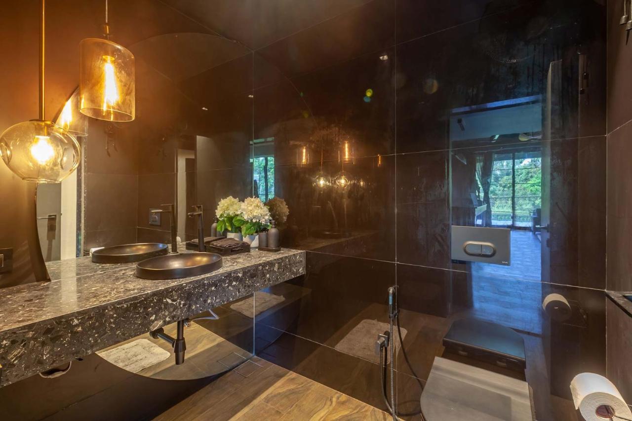 Stayvista At The Charcoal Villa Luxury Collection Alībāg Extérieur photo